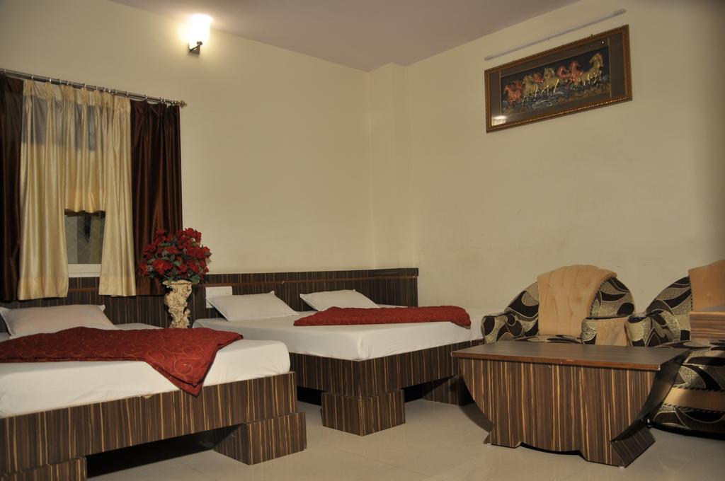 Hotel Akash Deep Kolkata Room photo